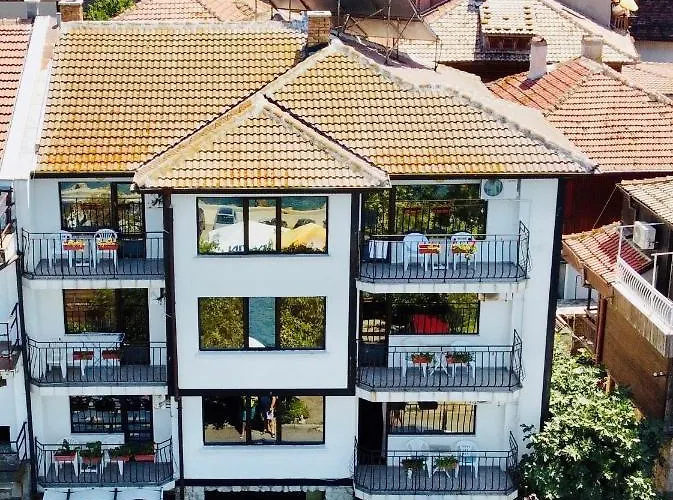 Saint George - Old ゲストハウス ネセバル