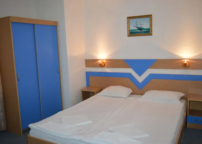 ゲストハウス Saint George - Old 3*