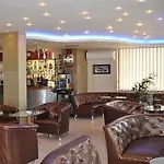 Konukevi Saint George - Old 3*