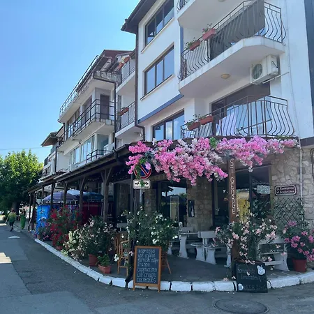 Pensjonat Saint George - Old 3*