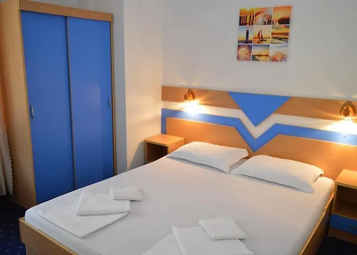 招待所 Saint George - Old 内塞伯尔